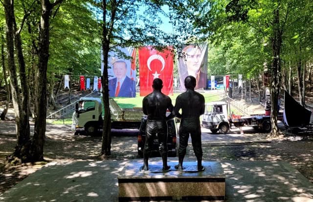 21. SELMAN DEDE’Yİ ANMA, YAĞLI GÜREŞLERİ VE SÜNNET ŞENLİKLERİ İÇİN HAZIRLIKLAR SÜRÜYOR