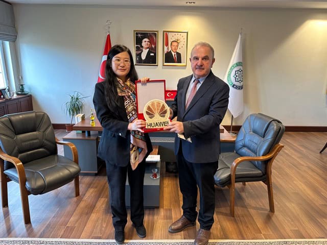 Huawei ICT Akademi Programı’nın, Türkiye bölümüne Kocaeli Sağlık ve Teknoloji Üniversitesi de dahil oldu