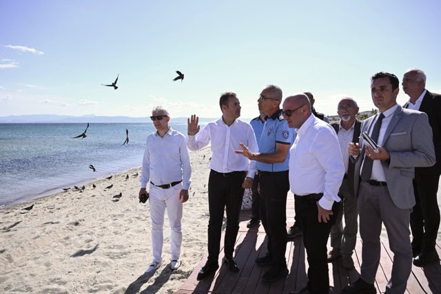 Sarımsaklı Plajı ziyaretçilerini bekliyor