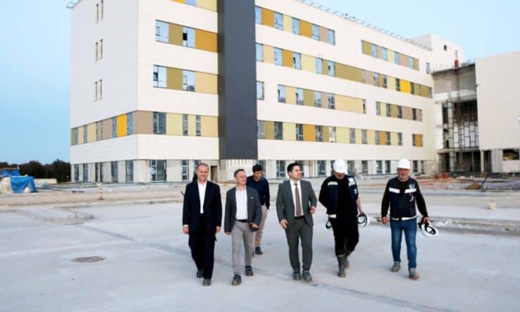 Sakarya Şehir Hastanesi'nin yüzde 82'si tamamlandı