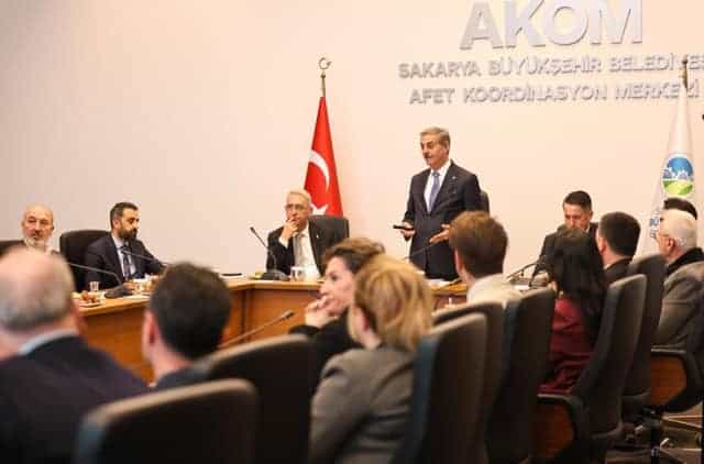 Kriz,ulusal,deprem, afet koordinasyon merkezi, Sakarya, belediye, toplantı.