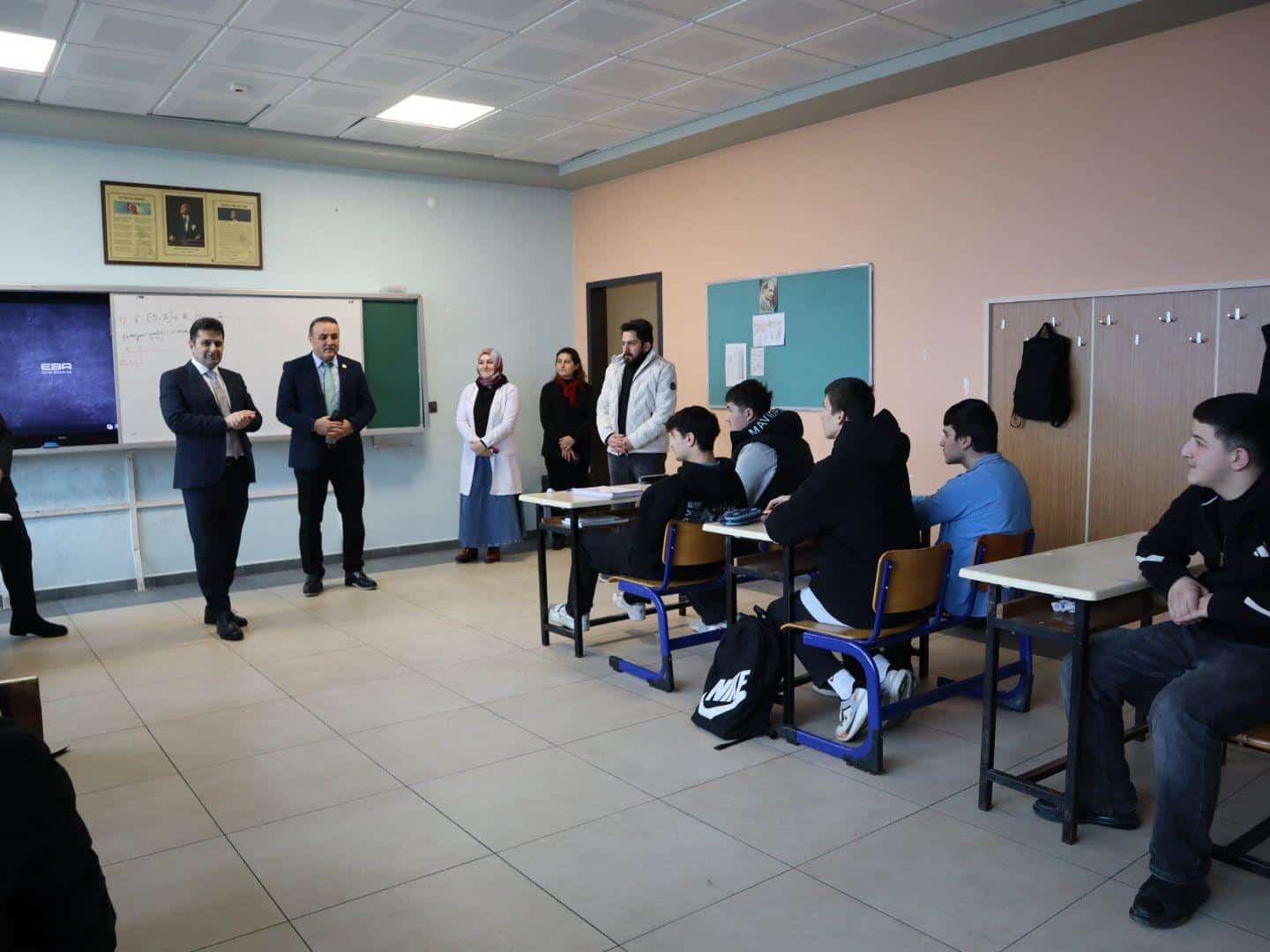 Salih Kaygusuz, Kocaeli ve İzmit'teki Mesleki Teknik Liselerde İncelemelerde Bulundu