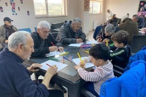 Baltok Bal &Ccedil;ocuk G&uuml;nd&uuml;z Bakımevi &Ouml;ğrencilerinden Huzurevi Sakinlerine Anlamlı Etkinlik ve Ziyaret
